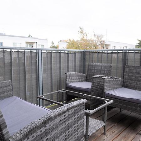 Modern Apartment W/ Cozy Balcony Near City Center Wien Exterior foto