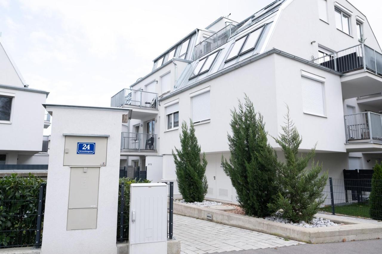 Modern Apartment W/ Cozy Balcony Near City Center Wien Exterior foto